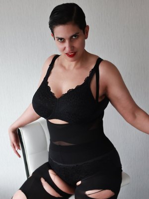 Celine Bara